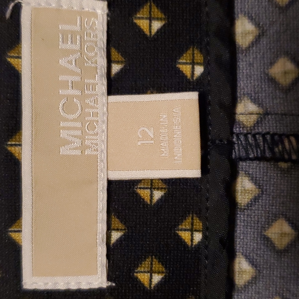 Michael Kors Diamond Pattern Pencil Skirt - Picture 6 of 8